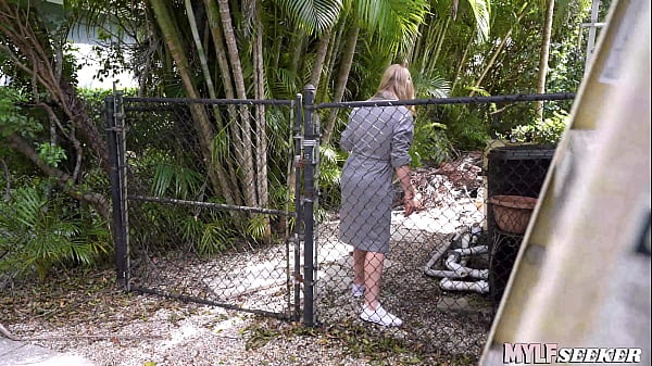 Spying On Rachel Worked Out!
